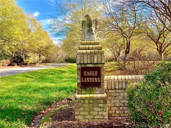 42 Talon Ct, Lancaster, VA 22503