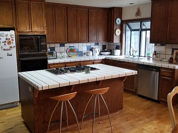 5th image of 13415 Harper Dr