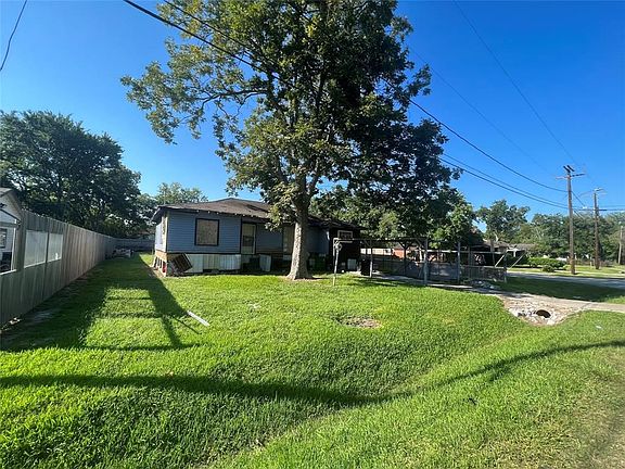 5th image of 7302 Philibert Ln