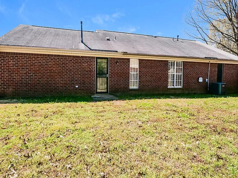 10326 Curtis Dr — Photo 15