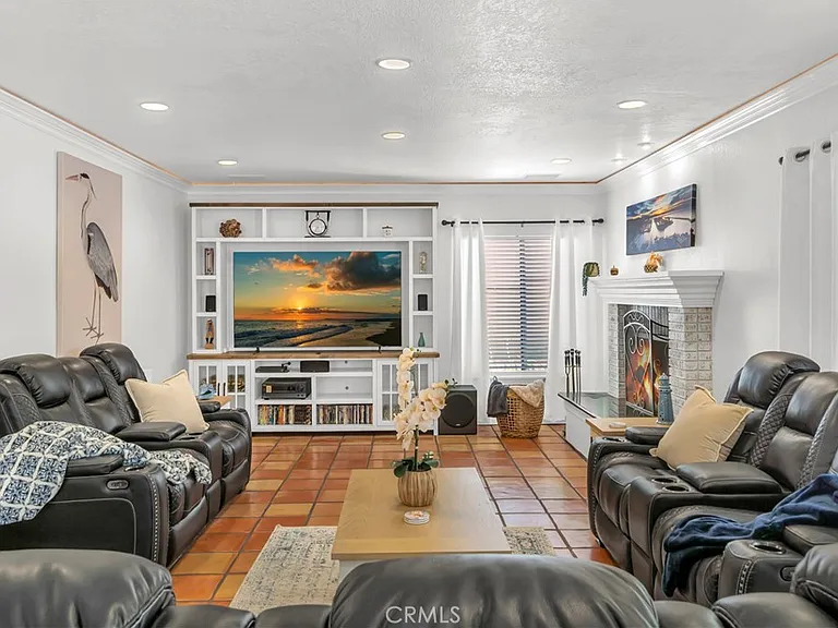25095 Perch Dr — Photo 5