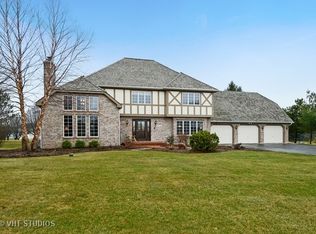 7N756 Fielding Ct, St Charles, IL 60175