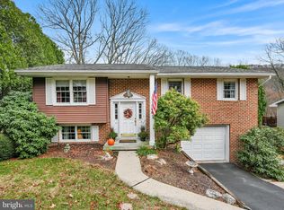 206 Forest Rd, Pottsville, PA 17901