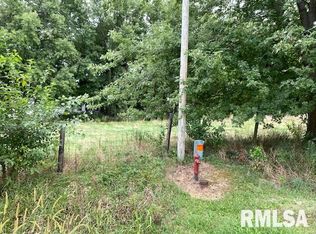 62 Rose Ct E, Geneseo, IL 61254