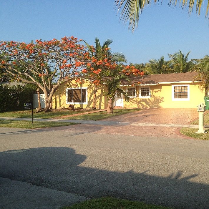 1st image of 18301 SW 89th Ct