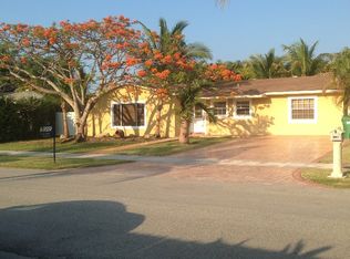 18301 SW 89th Ct, Palmetto Bay, FL 33157
