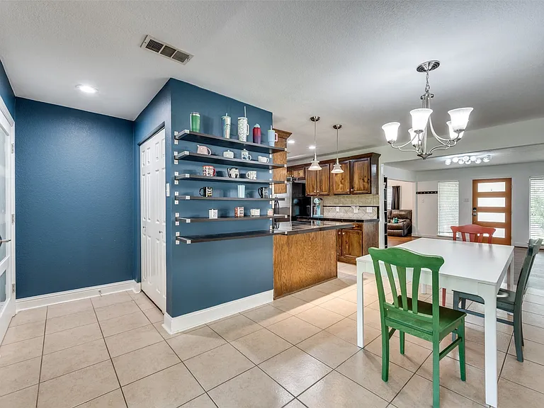 3728 Park Ln — Photo 9