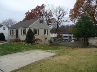 7904 Rolling View Ave, Nottingham, MD 21236