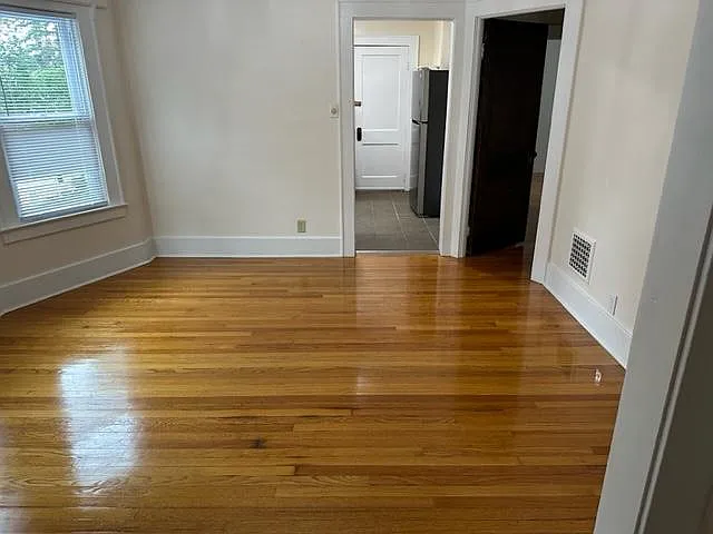 175-177 Nichols Ave — Photo 10