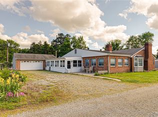 338 Marine Dr, Dunnsville, VA 22454