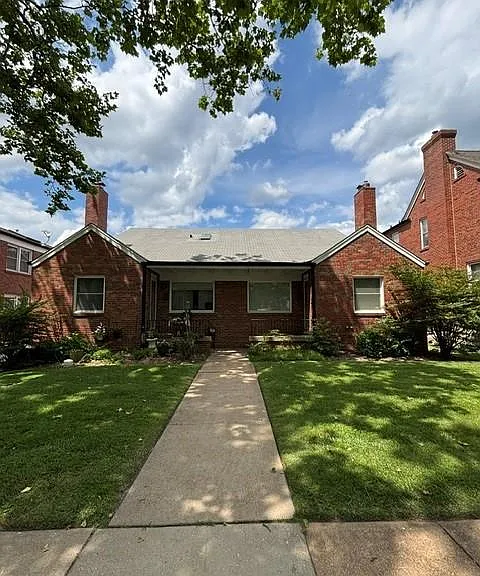 7541 Delmar Blvd — Photo 1