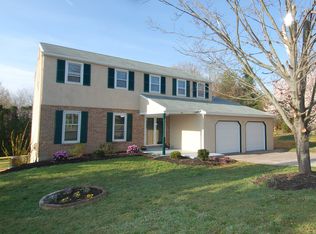 1 Buckthorn Ln, Collegeville, PA 19426