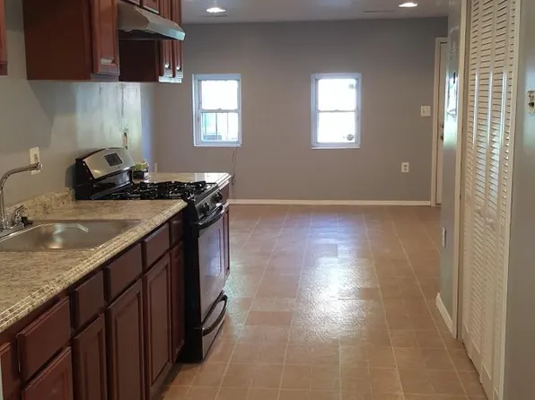 1915 McCulloh St #3, Baltimore, MD 21217