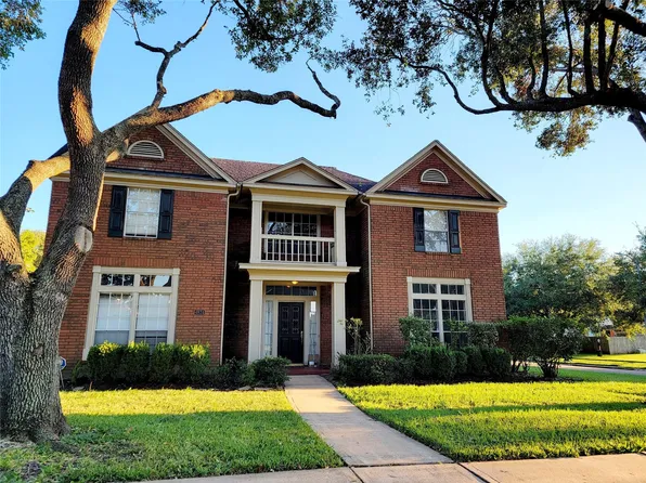 4831 Whitby Cir, Sugar Land, TX 77479