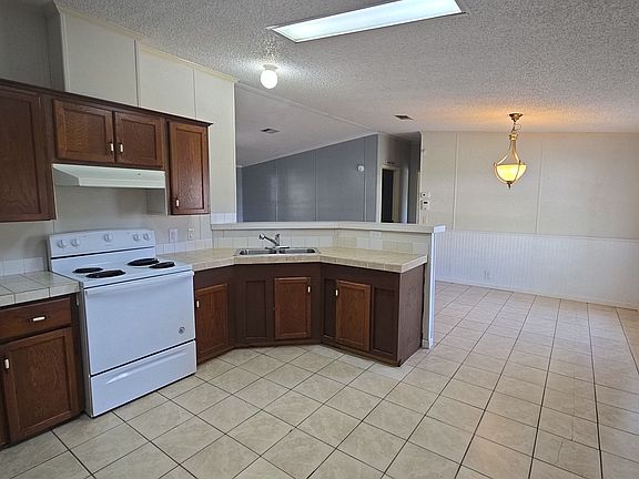 5th image of 264 Williams Rd