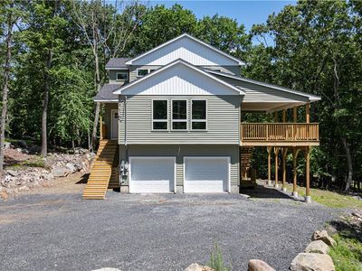6112 Wales Ct, East Stroudsburg, PA, 18301