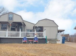 1704 Sam Houston St, Sweetwater, TX 79556