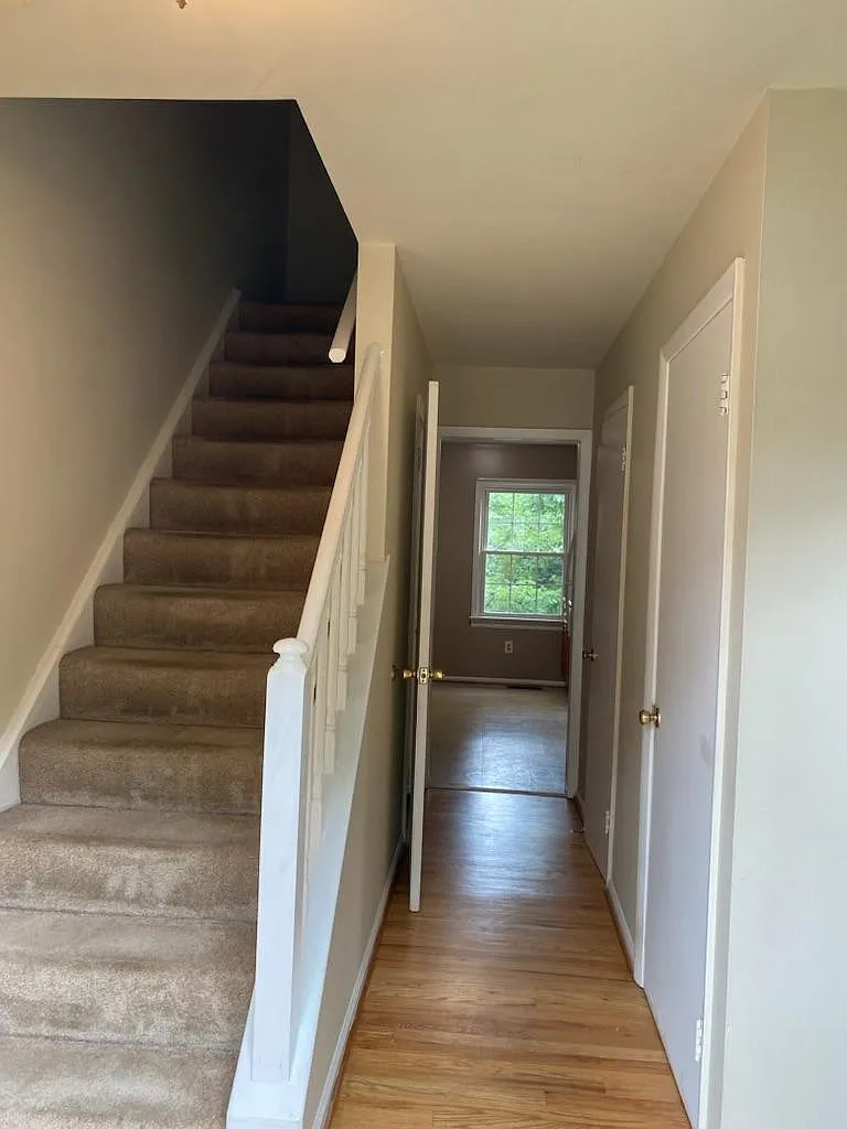 4 bed, 2.5 bath, 1682 sqft, $1,790 — Photo 2