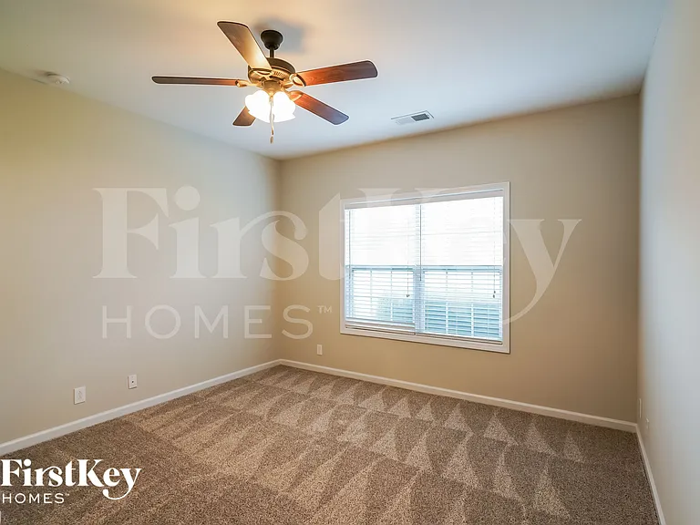 1305 Marcy Ct — Photo 8