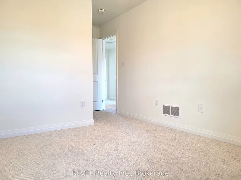 171 Bur Oak Dr — Photo 23