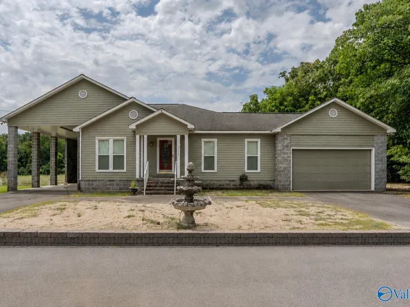 2220 Jefferson St, Courtland, AL 35618