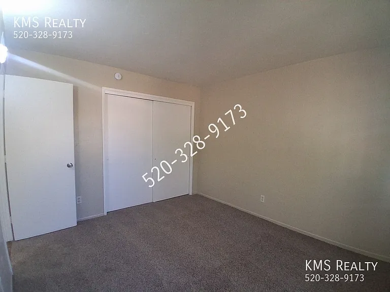 13501 N Lon Adams Rd #1 — Photo 15