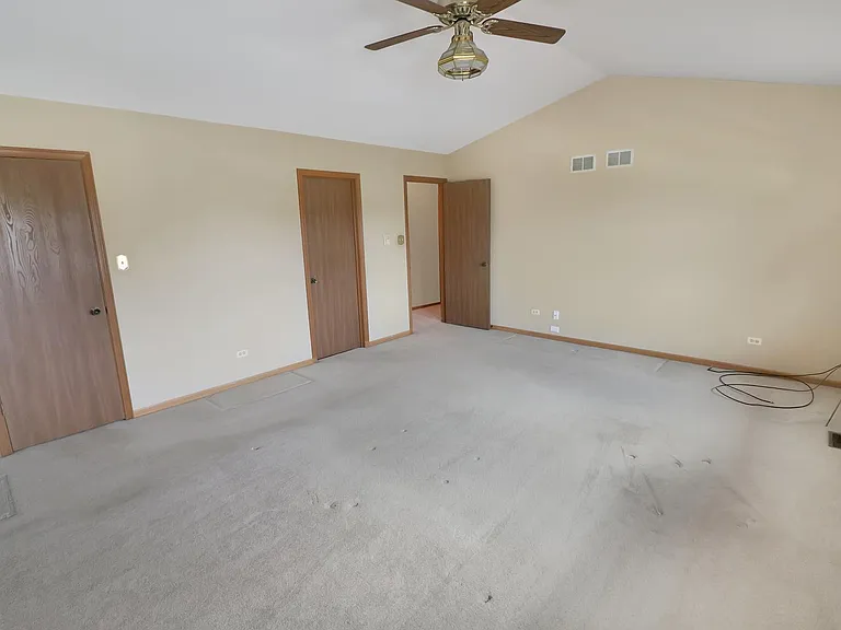 9236 Whitehall Ln — Photo 20
