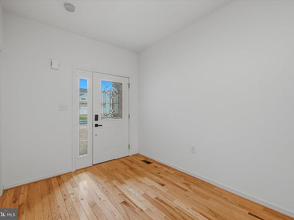 4th image of 309 Brookline Dr