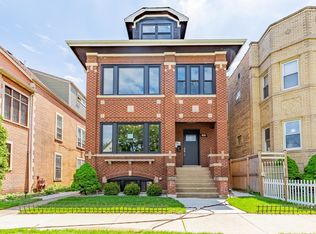 5131 W Roscoe St, Chicago, IL 60641