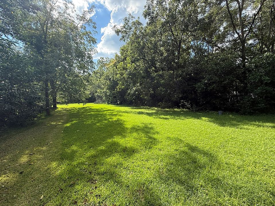 2nd image of 0 Lilac Rd
