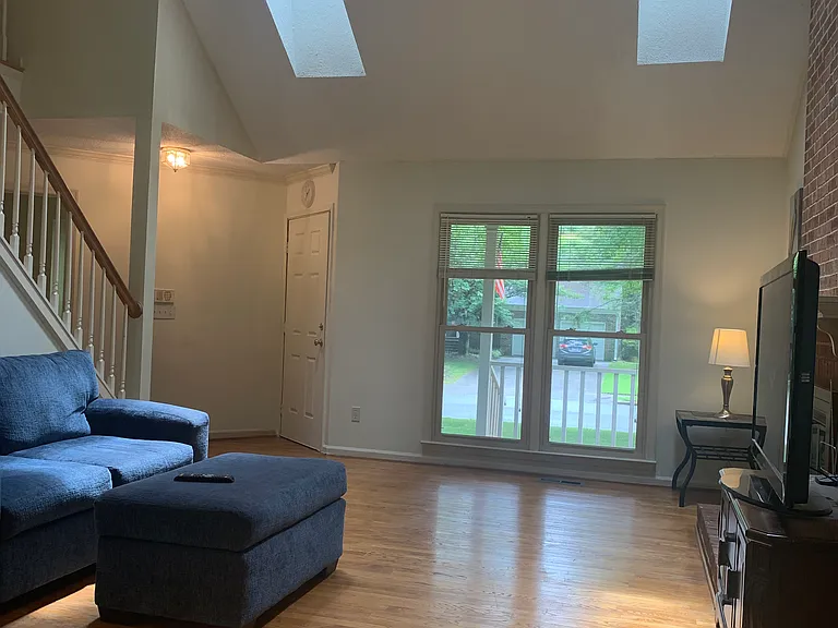 2412 Quaker Landing Rd — Photo 9