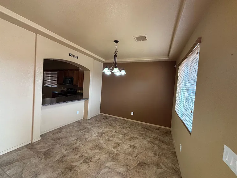 5558 Wilder Dr — Photo 3