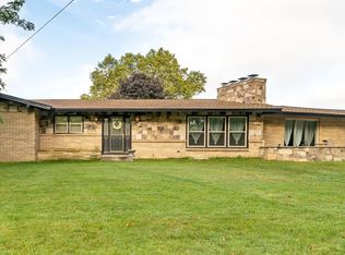 2079 Elmridge Dr NW, Grand Rapids, MI