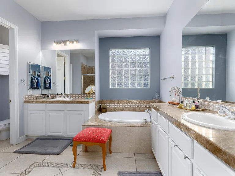 228 Muldowney Ln — Photo 30