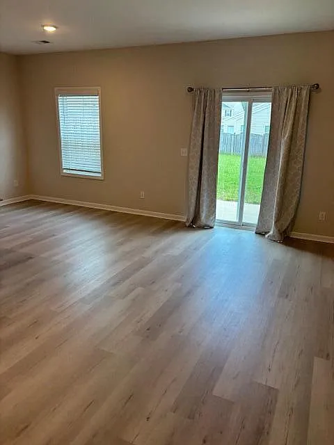3 bed, 2.5 bath, 1522 sqft, $1,750 — Photo 2