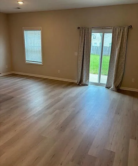 1742 Snead Dr — Photo 2