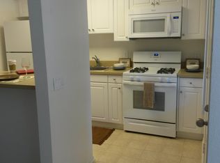 30 Bear Paw APT 60A, Irvine, CA 92604