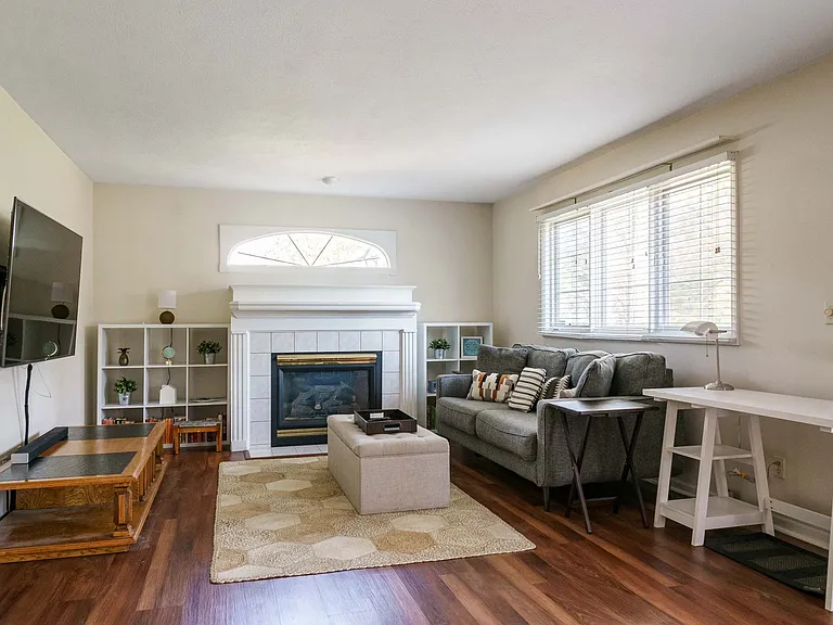 53150 Holly Fern Ct — Photo 3