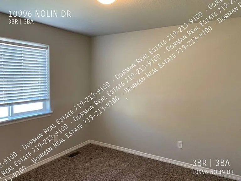 10996 Nolin Dr — Photo 7