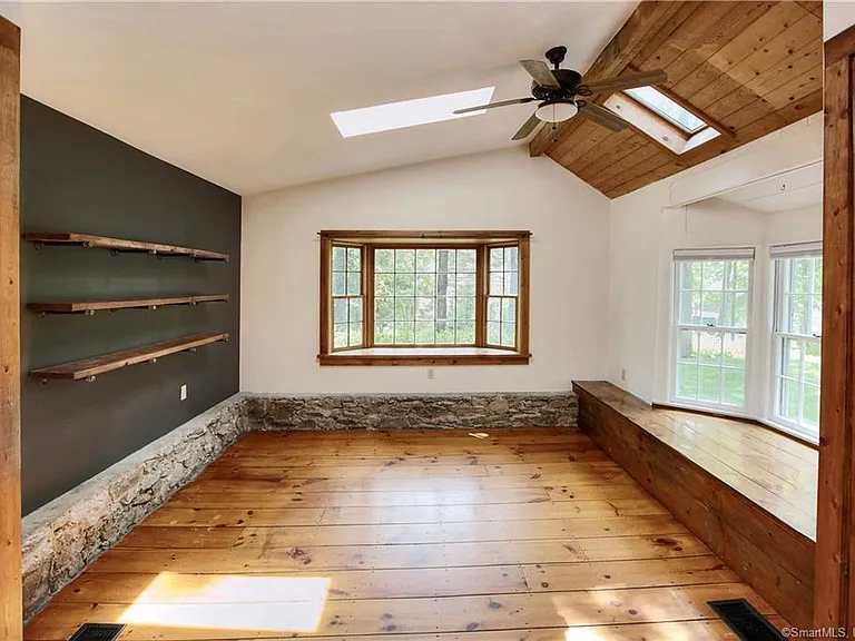 5 Old Mill Rd — Photo 24