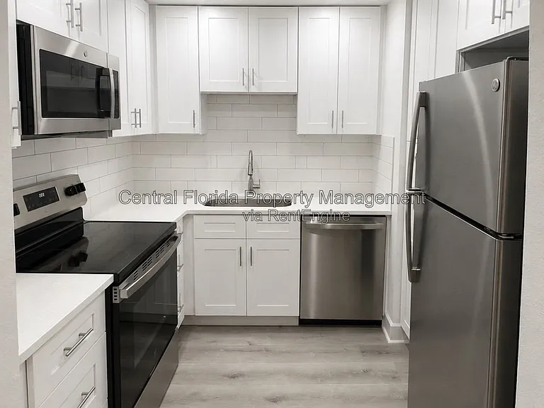 954 N Lake Destiny Rd #1-H — Photo 2