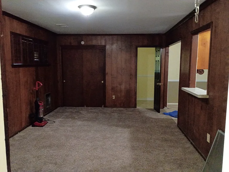 1614 Paullus Ave — Photo 10