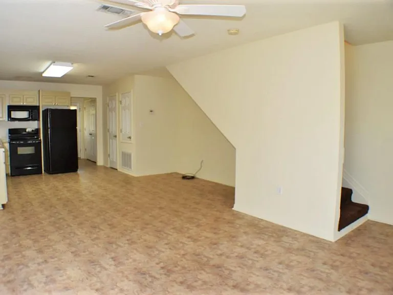 510 Sullivan Killrain Rd #C — Photo 4