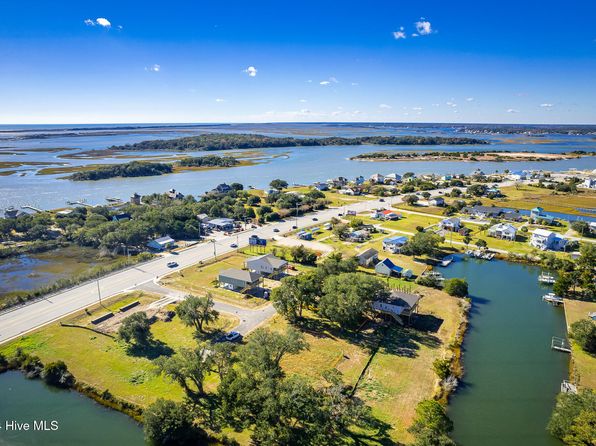 108 Flippers Cove Drive, Cedar Point, NC 28584