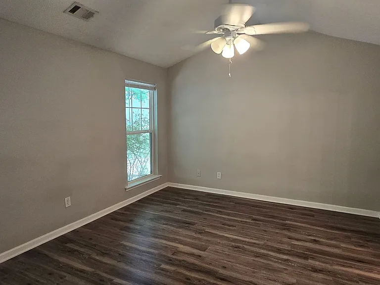 204 Oconee Way — Photo 10