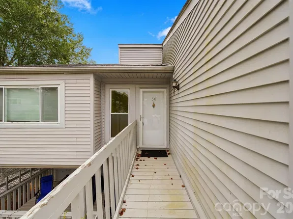1050 21st Ave NW APT 50, Hickory, NC 28601