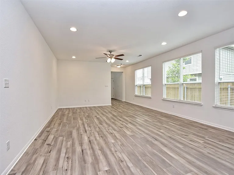 3200 College Park Dr #130 — Photo 2