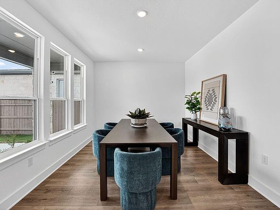 7th image of this home