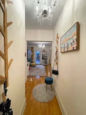 Rented by Oxford Property Group | media 11