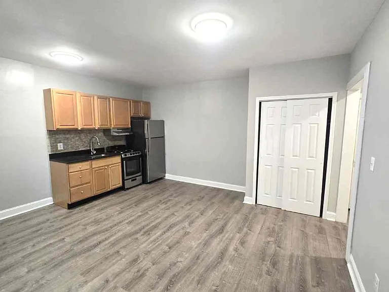 435 16th St SE — Photo 19
